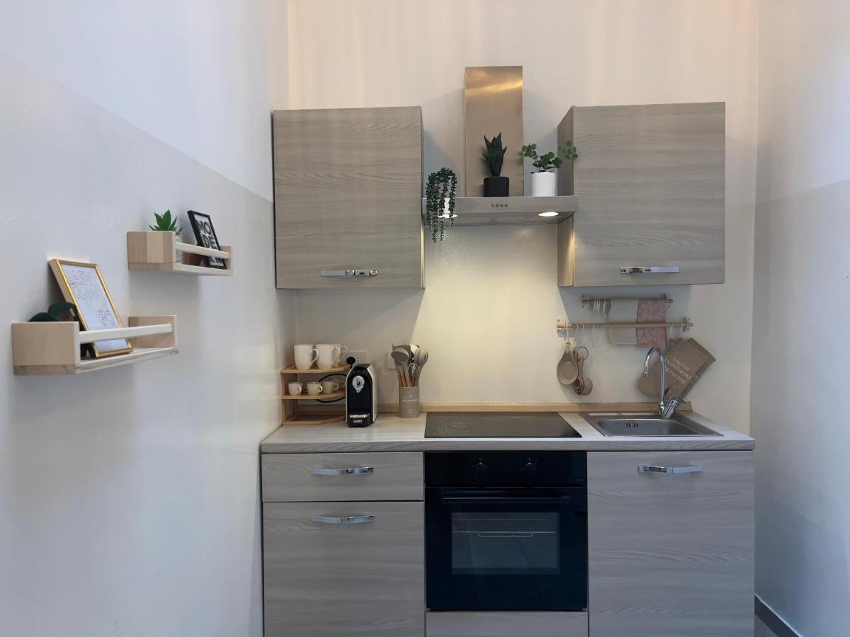 Regina Milano In Porta Romana 3 - Sky Tv, Wifi & Breakfast Box Apartment Exterior photo