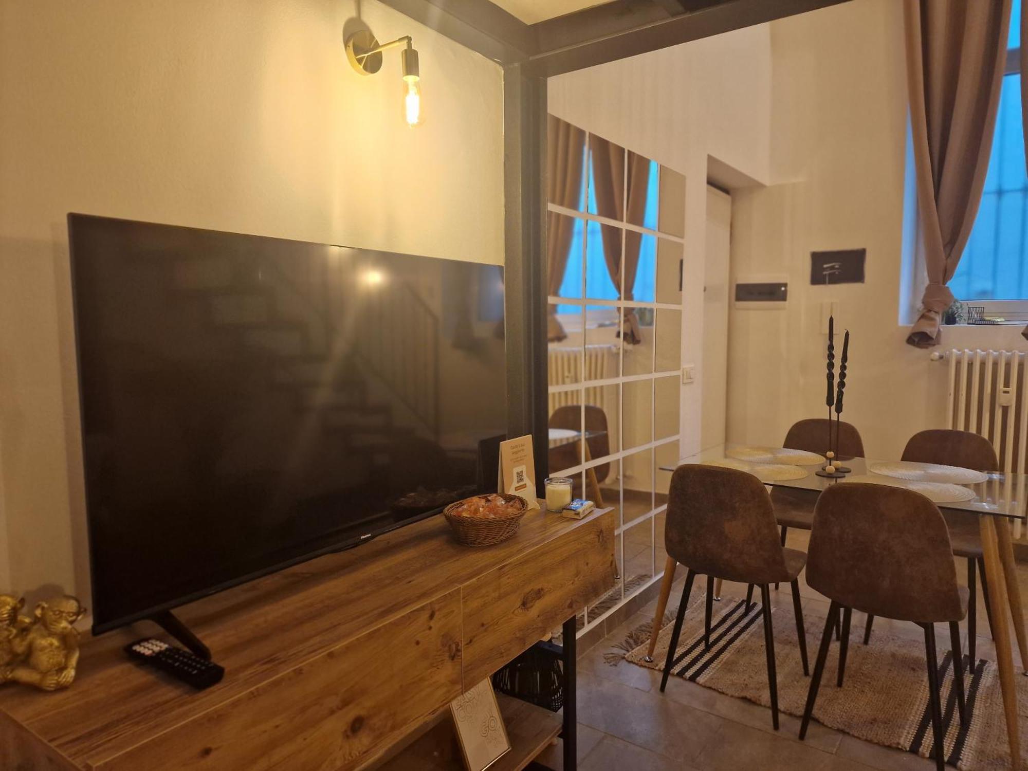 Regina Milano In Porta Romana 3 - Sky Tv, Wifi & Breakfast Box Apartment Exterior photo